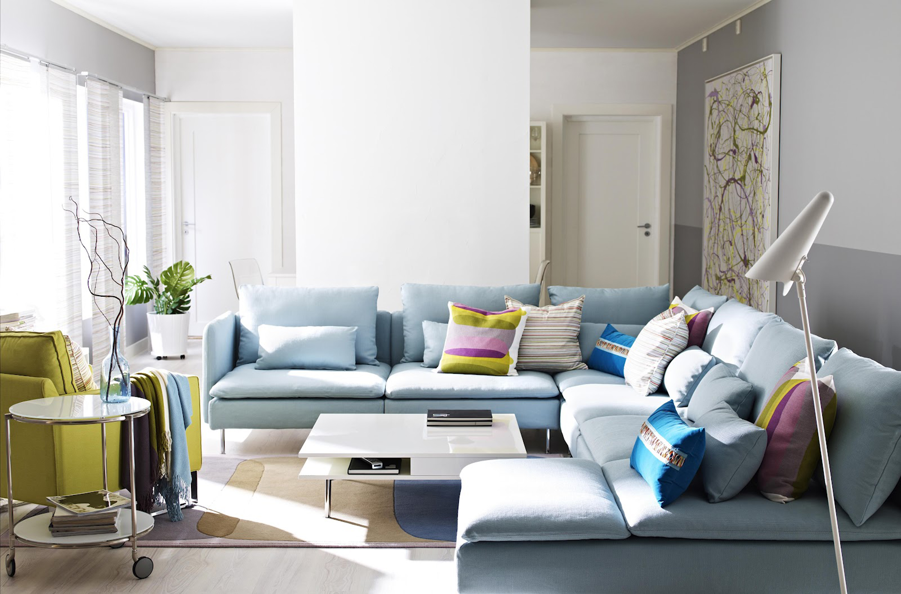 attractive-ikea-interior-design-idea-for-living-room-with-light-blue-sofa-appealing-throw-pillows-and_cushions-in-interior-design-lounge-room_dining-room_dining-room-table-and- chaises-peinture-couleurs-verre