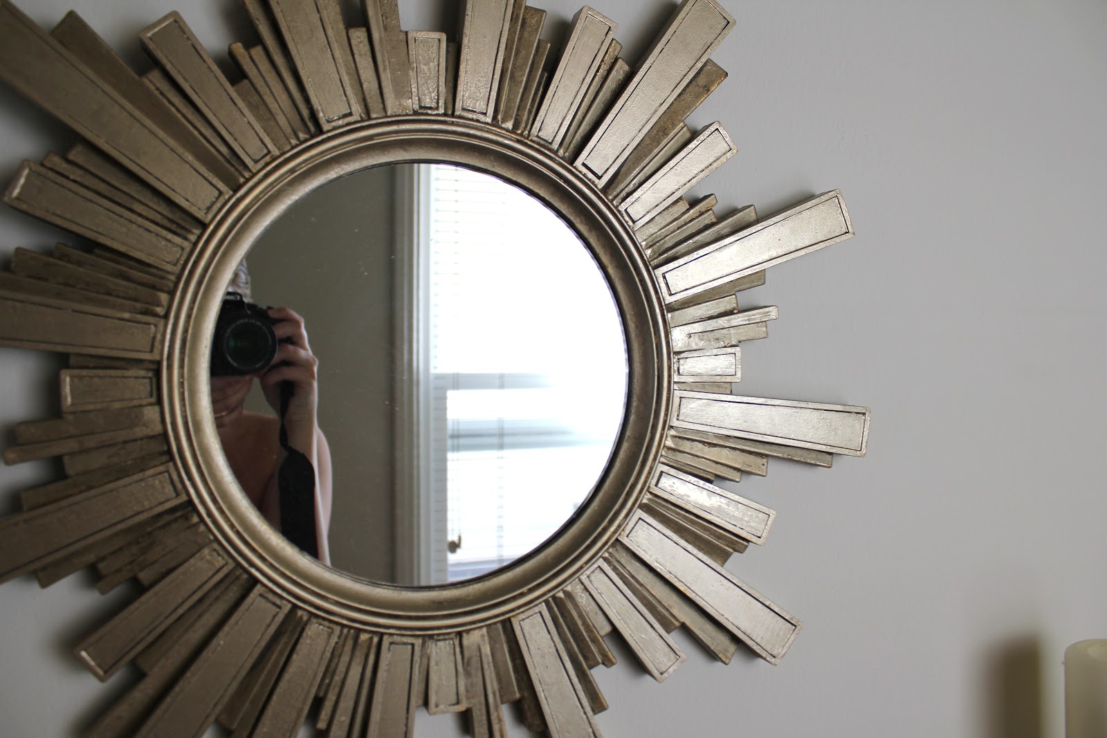 génial-unique-miroirs-design-avec-sunburst-couloir-miroir-décor-combiné-cuivre-matériaux-et-verre-rond-forme-pour-comment-décorer-miroirs-idées-comment-décorer- miroirs-décoration-maison-idées-sur-ho