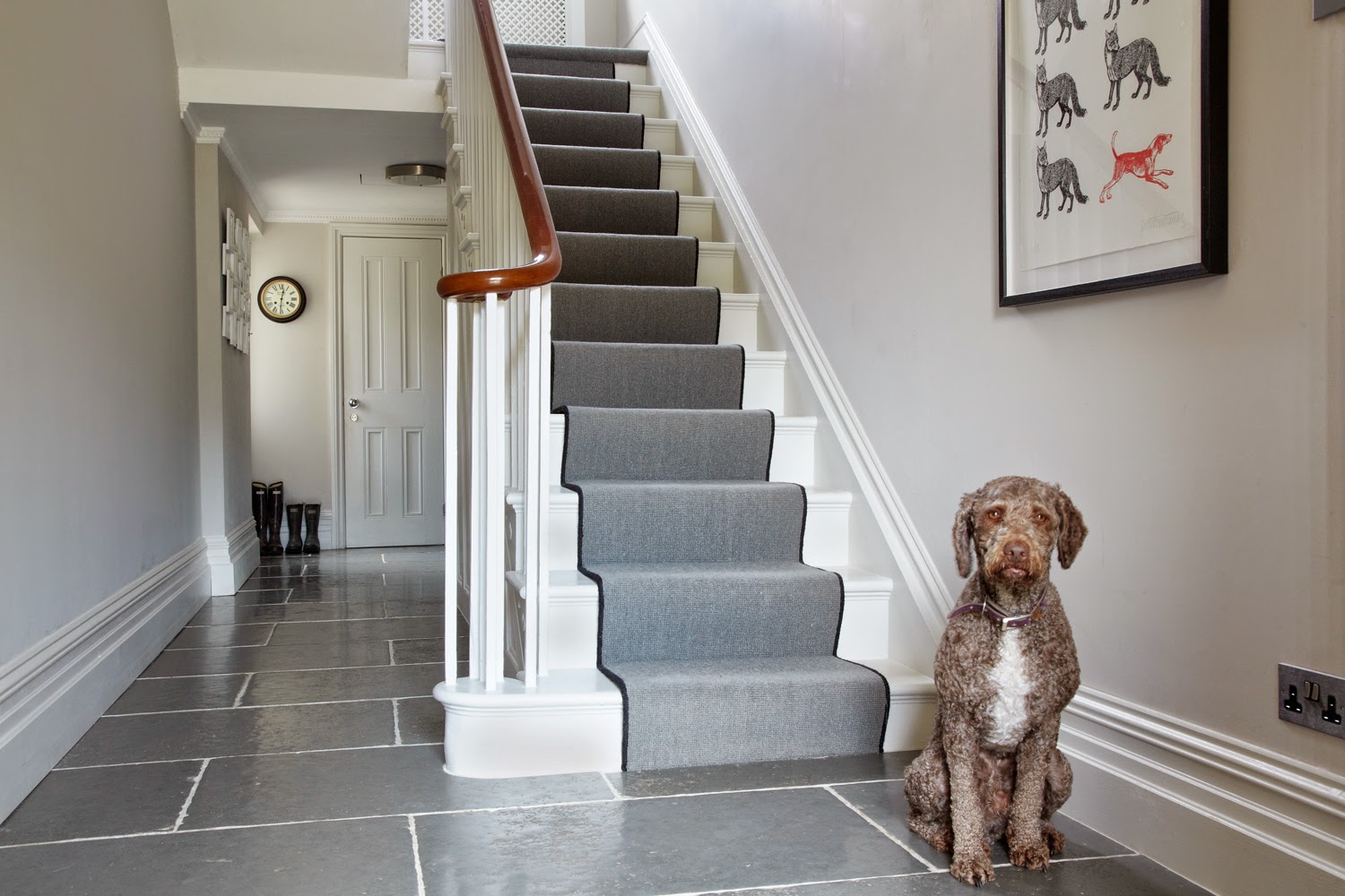 interior_design_ideas_small_hall_stairs_landing_91133_1500_1000